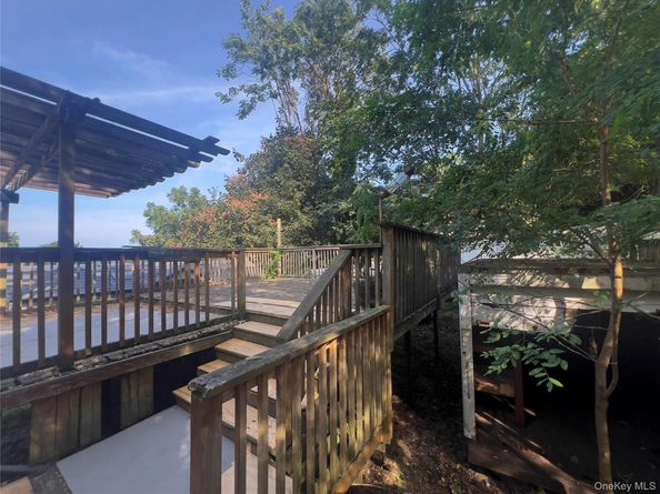 159 Rosewood Road, Kings Park NY 11754