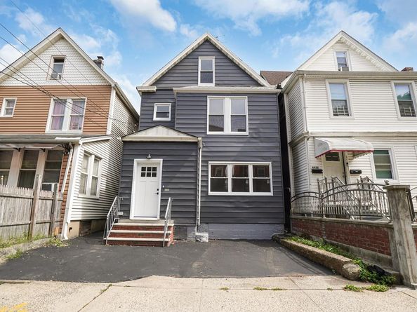 4434 Carpenter Avenue, Bronx NY 10470