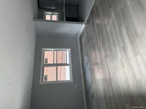 137 S 14th Avenue, Mount Vernon NY 10550