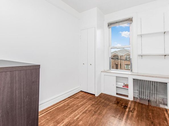 1088 Lydig Avenue, Bronx NY 10461