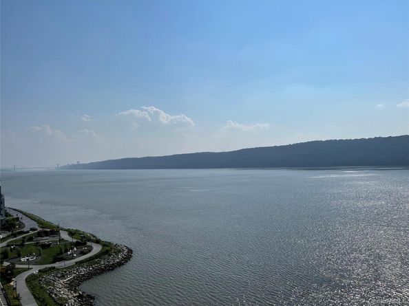 23 Water Grant Street 10 E, Yonkers NY 10701