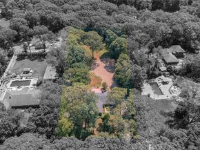 38 Arista Drive, Dix Hills NY 11746