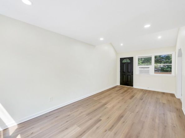 107 Shinnecock Avenue, Mastic NY 11950