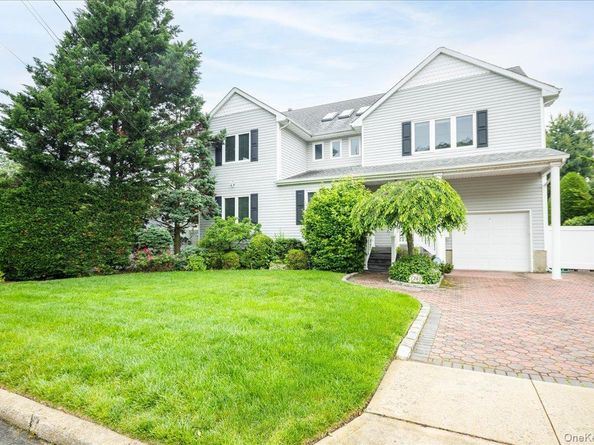 1360 Powell Avenue, Merrick NY 11566