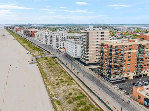 26 W Broadway Penthouse 1002, Long Beach NY 11561