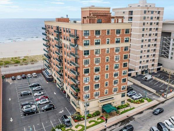 26 W Broadway Penthouse 1002, Long Beach NY 11561