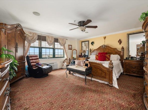 26 W Broadway Penthouse 1002, Long Beach NY 11561