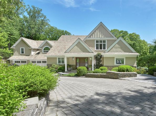 93 Haights Cross Road, Chappaqua NY 10514