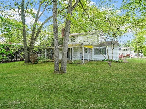 39 Pinewood Drive, Commack NY 11725