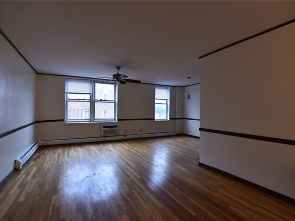 54-44 Little Neck Parkway 6L, Little Neck NY 11362