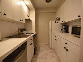 54-44 Little Neck Parkway 6L, Little Neck NY 11362