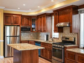 121-14 149 ave, South Ozone Park NY 11420