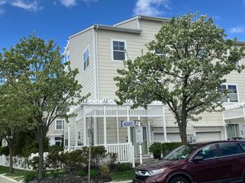 203 Aquatic Place
