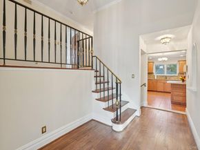 808 Wolfs Lane, Pelham NY 10803