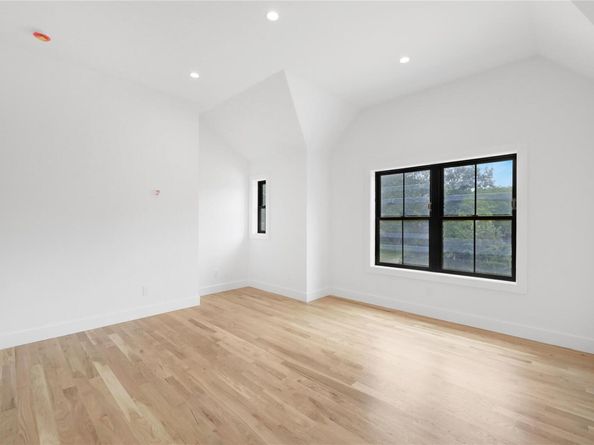 1 Summit Boulevard, Westhampton NY 11977
