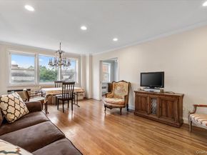 833 Central Avenue 3M, Far Rockaway NY 11691