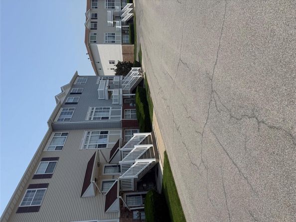 179 Surf Drive 114, Bronx NY 10473
