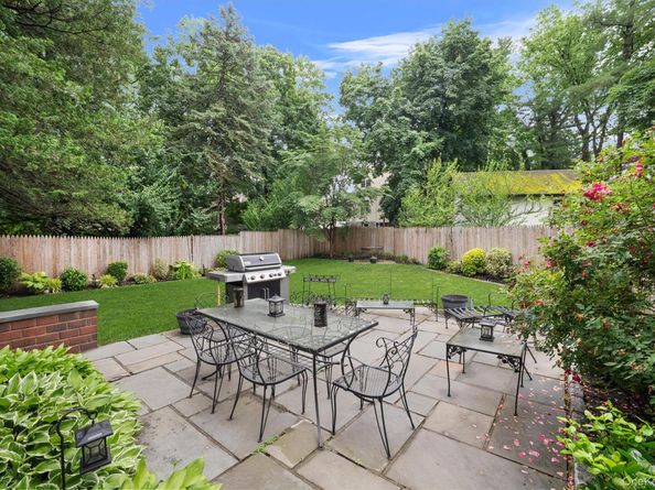 10 Wiltshire Street, Bronxville NY 10708