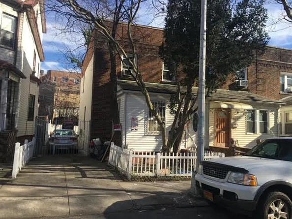 865 East 15 Street, Brooklyn NY 11230