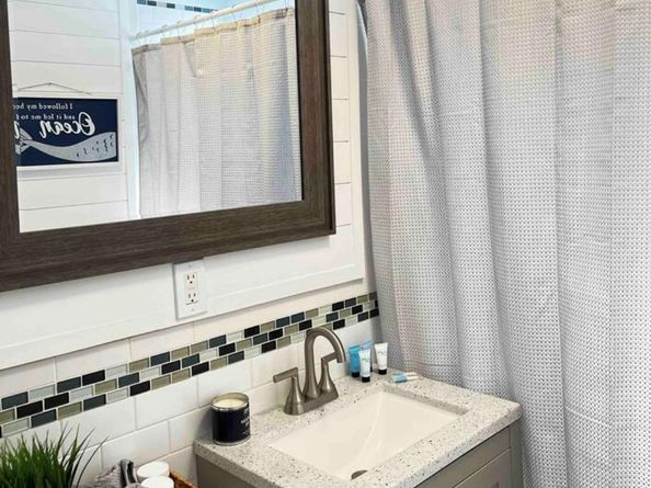 65 W Broadway 2G, Long Beach NY 11561