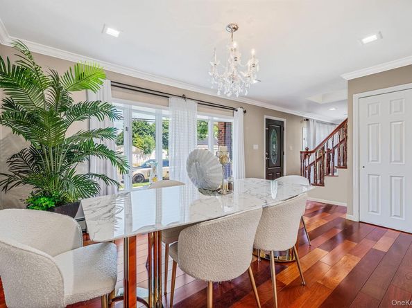 Undisclosed Address #835931, West Hempstead NY 11552