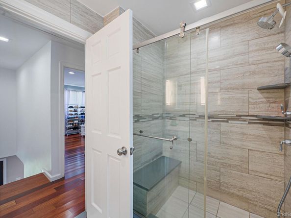 Undisclosed Address #835931, West Hempstead NY 11552