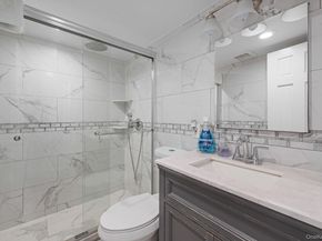 Undisclosed Address #835931, West Hempstead NY 11552