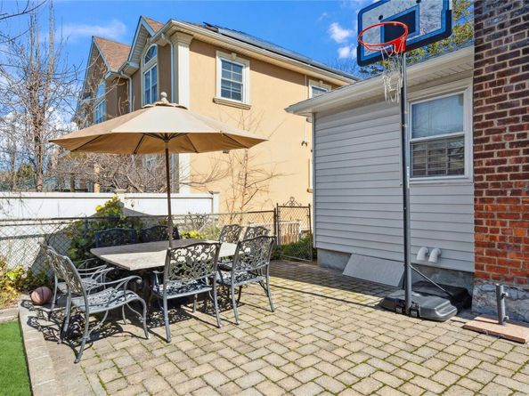 2930 Bell Boulevard, Bayside NY 11360