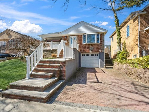 2930 Bell Boulevard, Bayside NY 11360