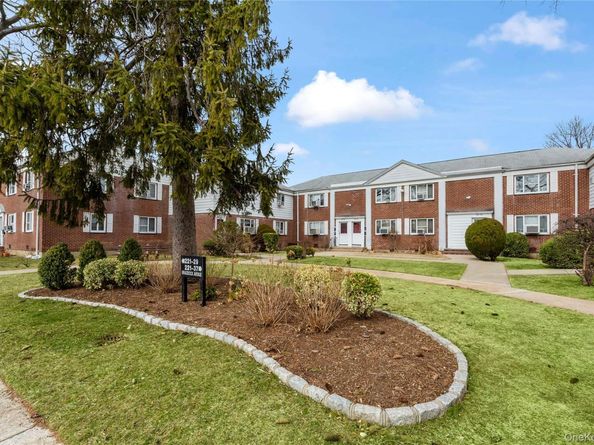 221-31 Braddock Avenue UPPER, Queens Village NY 11427