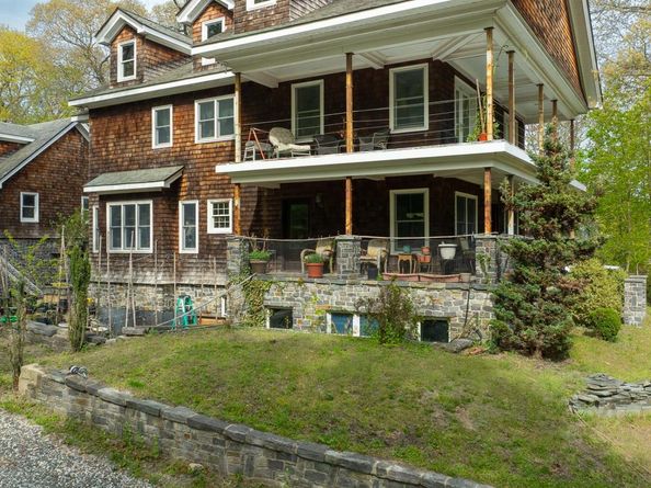 67 Ridgeway Avenue, Setauket NY 11733