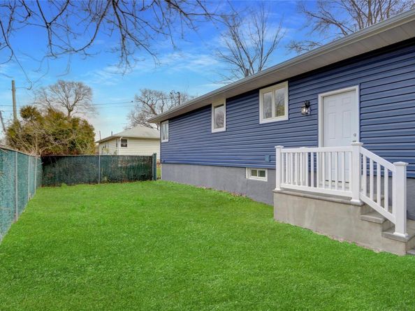 1580 Little Whaleneck Road, Merrick NY 11566