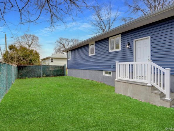 1580 Little Whaleneck Road, Merrick NY 11566