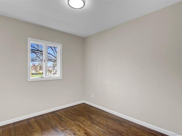 1580 Little Whaleneck Road, Merrick NY 11566