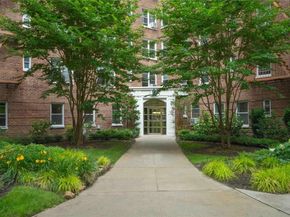 72-81 113th Streets 3V, Forest Hills NY 11375