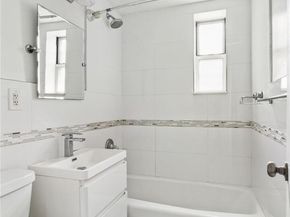 72-81 113th Streets 3V, Forest Hills NY 11375