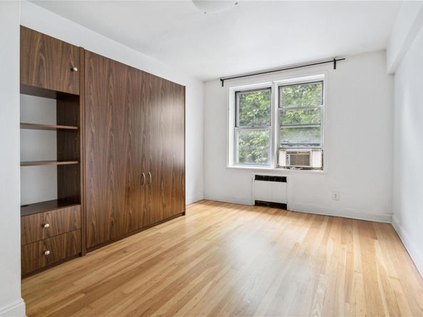 72-81 113th Streets 3V, Forest Hills NY 11375