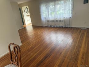 345 N Wisconsin Avenue, Massapequa NY 11758