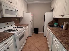 269-10 Grand Central Parkway 2C, Floral Park NY 11005