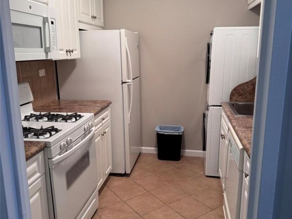 269-10 Grand Central Parkway 2C, Floral Park NY 11005