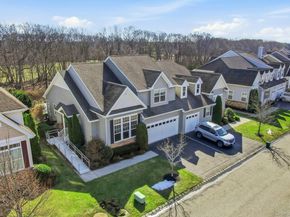 83 Pacific Dunes Court 83, Medford NY 11763