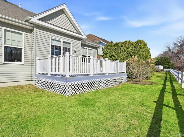 83 Pacific Dunes Court 83, Medford NY 11763