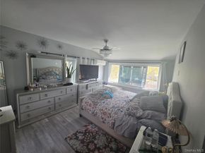 9 Torrey Pine Lane, Medford NY 11763