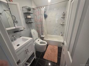 9 Torrey Pine Lane, Medford NY 11763