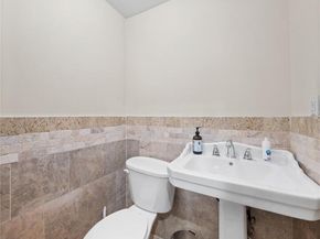 66-19 Commonwealth Boulevard, Little Neck NY 11362