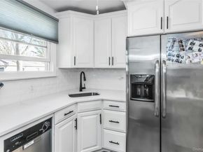 80 Seacliff Avenue U, Glen Cove NY 11542