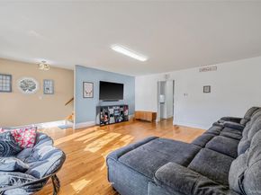 267 Dogwood Road W, Mastic Beach NY 11951