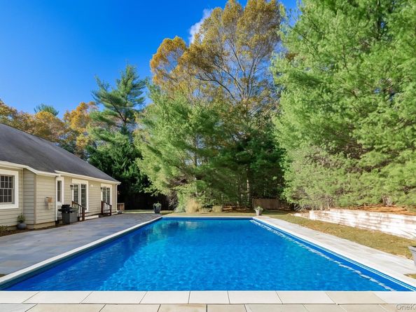 3 Sally's Path, East Hampton NY 11937