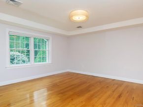 3 Sally's Path, East Hampton NY 11937