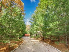 3 Sally's Path, East Hampton NY 11937